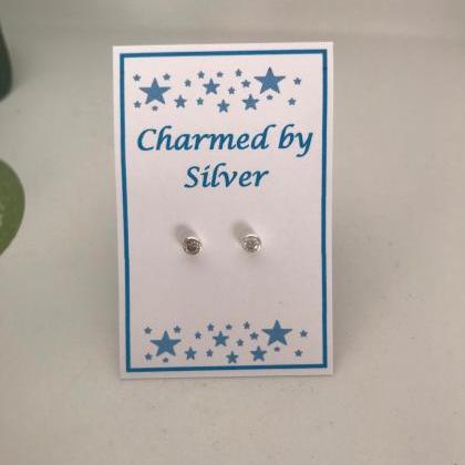Sterling Silver Circle Cubic Zirconia Stud..