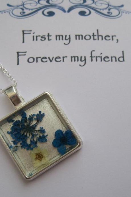 Memories of Flowers - a bright blue and white dried flower Memory Necklace with a message for Mum Mom Mother